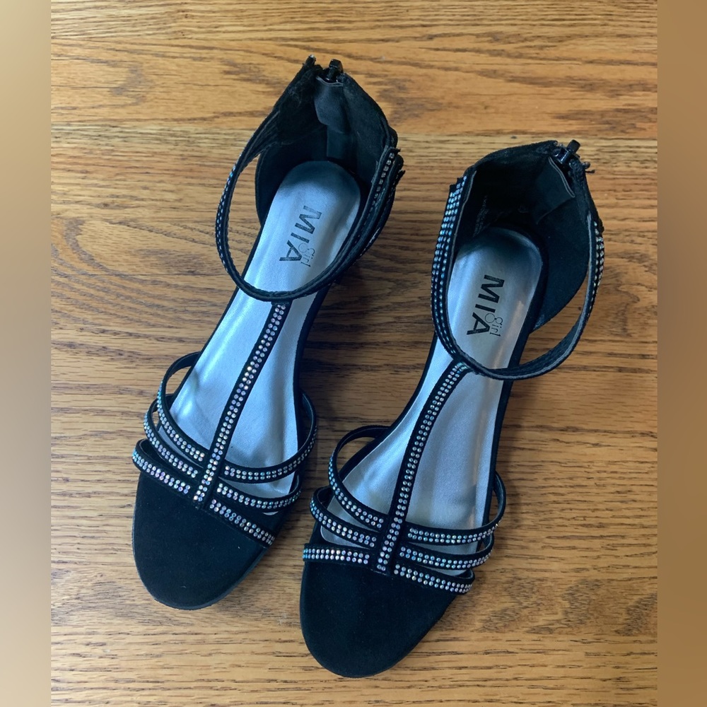 Like New MIA Girl’s dressy shoes